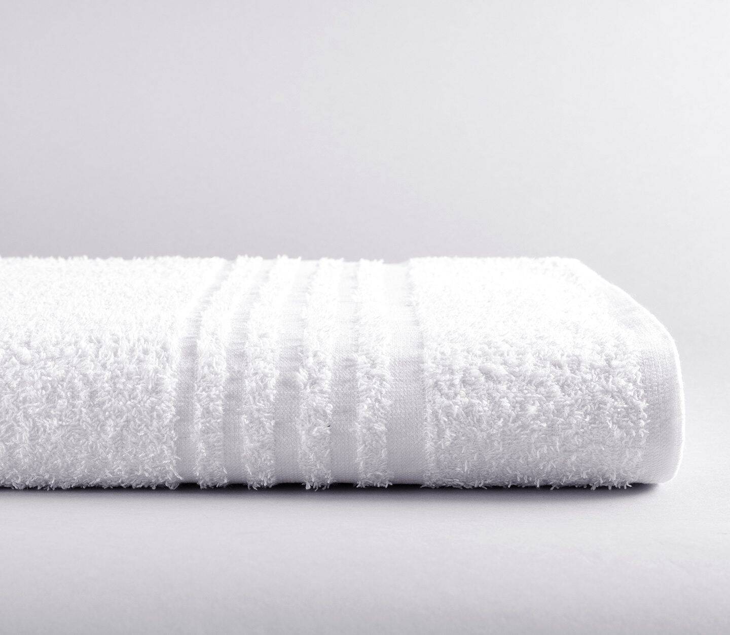 These 5-cam border hospital towels feature a classic 5-stripe cam border and are an excellent bulk towel option for healthcare facilities. Image shows one folded 5-cam towel.